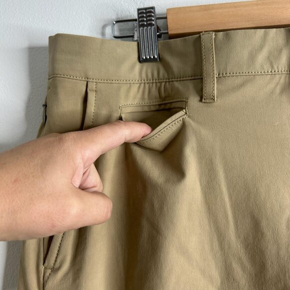 J Crew Stretch Performance Chino Pants Mens 33x34 Khaki Tan 484 Slim Zip Pocket - Picture 4 of 13